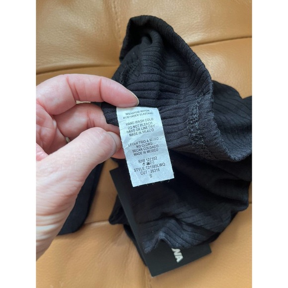 NWT Fashion Nova Black Knot About You Ribbed Halter Crop Top Size Small - Picture 8 of 8